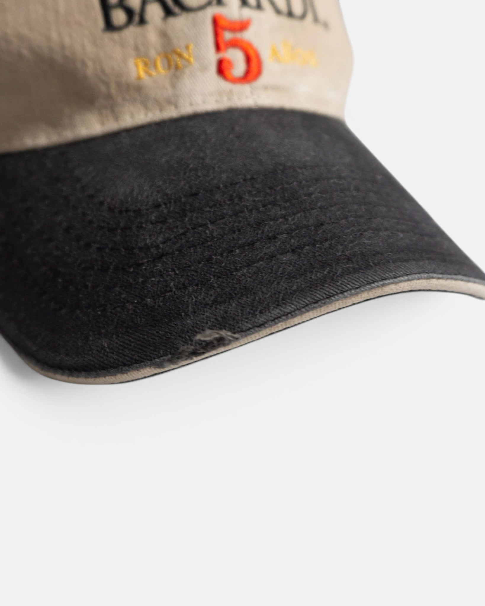 Gorra Bacardí 5 Años Vintage Bicolor Caqui