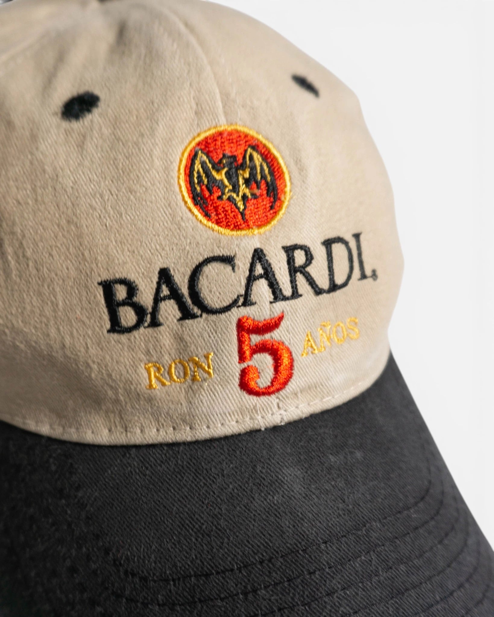 Gorra Bacardí 5 Años Vintage Bicolor Caqui