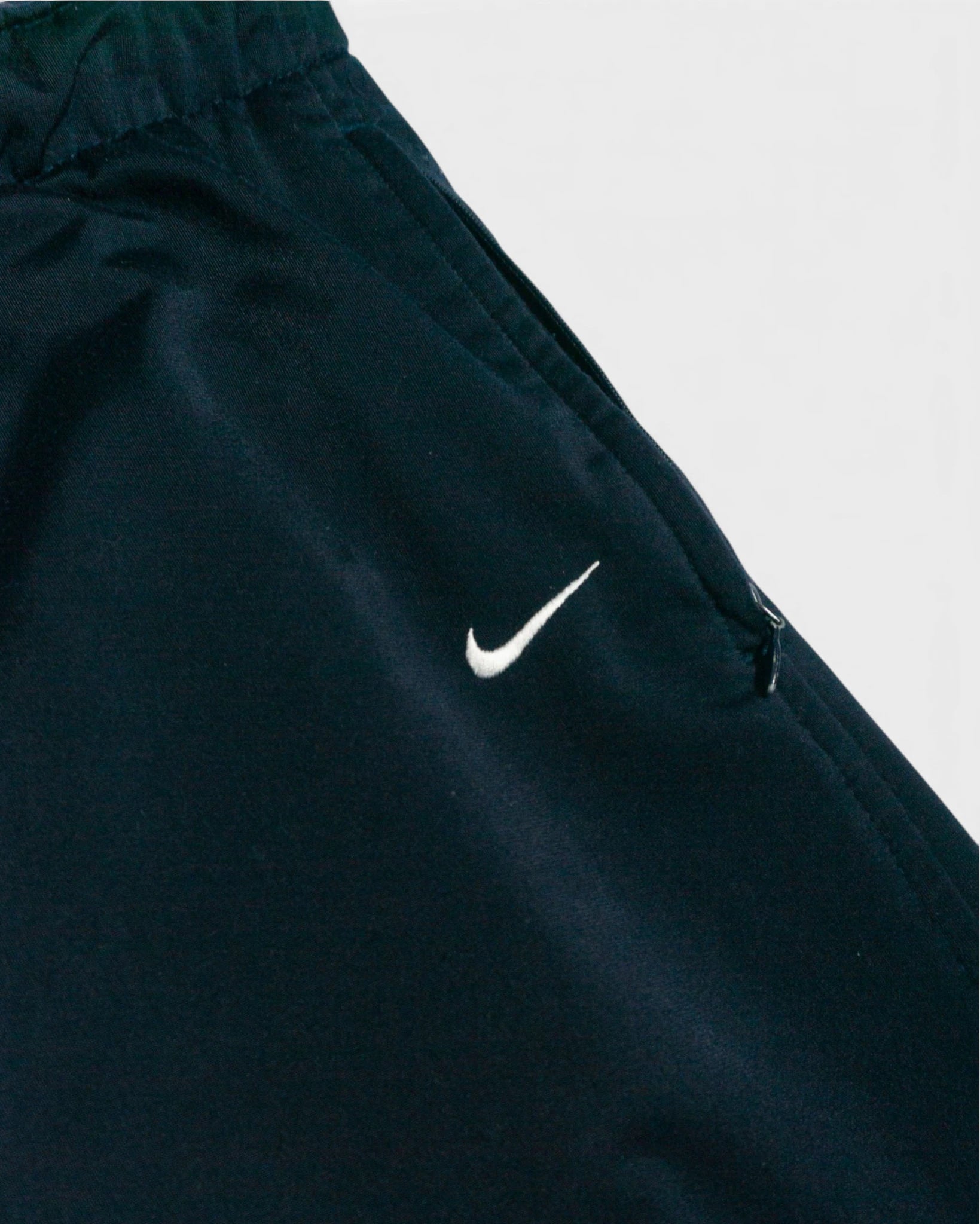 Pantalón Chándal Nike Negro Y2K 00s — Talla S