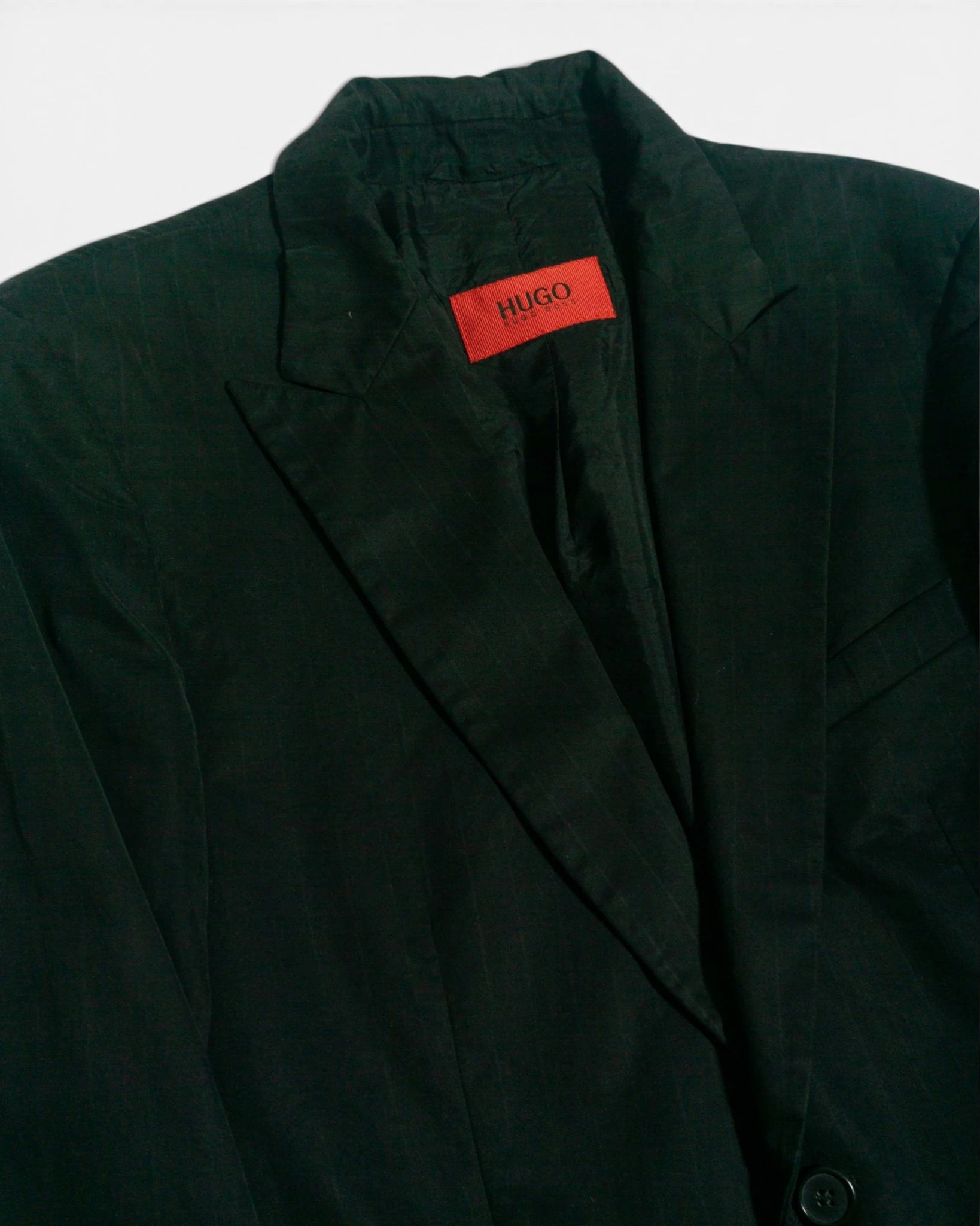 Americana Hugo Boss Negra Vintage 90s — Talla L