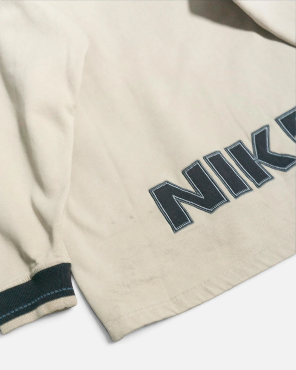 Sudadera Nike Vneck Crema Vintage 90s — Talla S