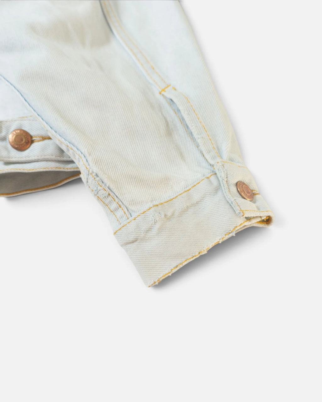 Chaqueta Distressed Levi's Azul Hielo Vintage 90s — Talla M