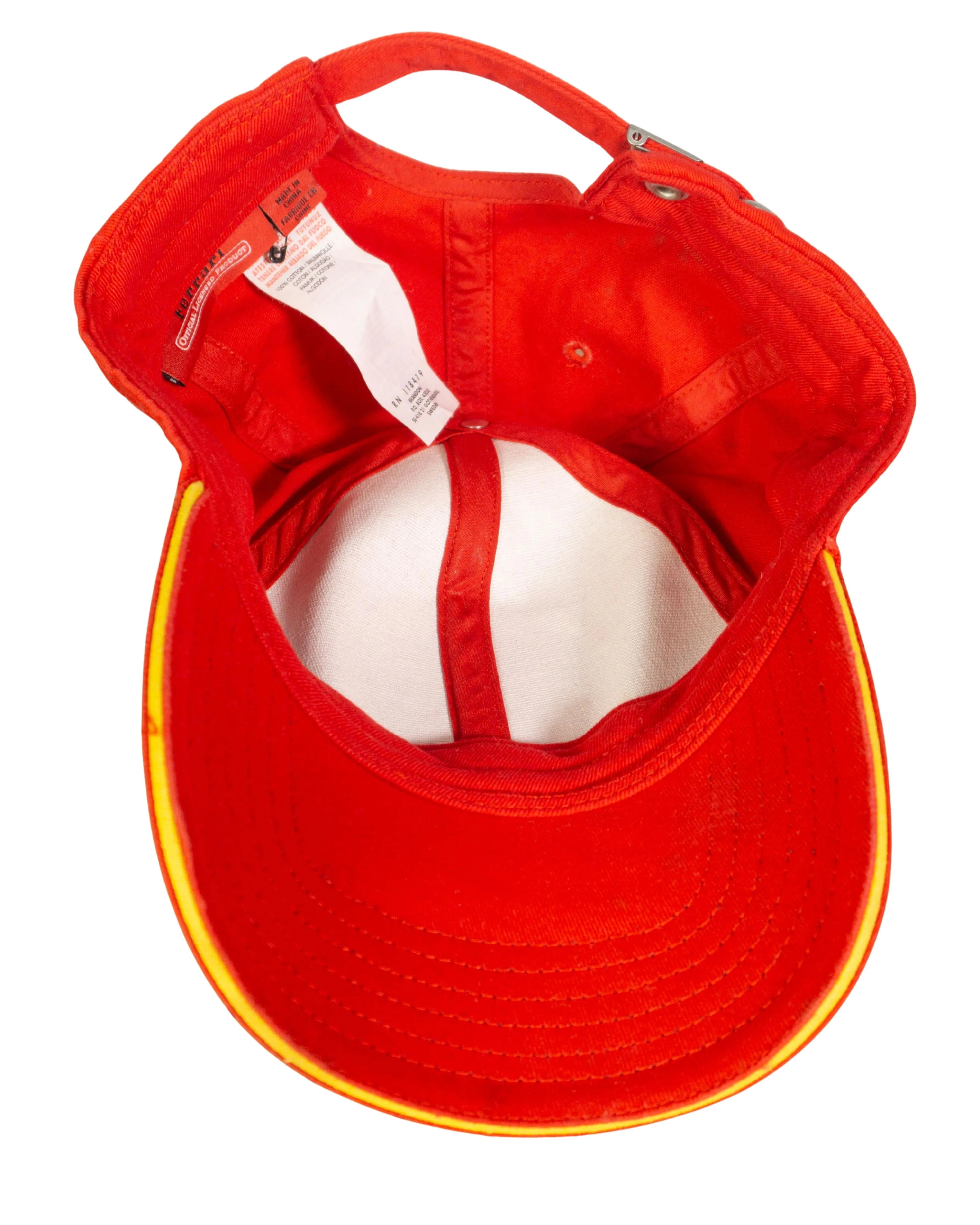 Gorra Ferrari Scuderia Roja con Escudo — Talla M