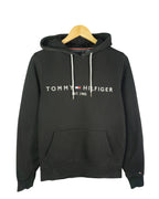 Sudadera Tommy Hilfiger Logo Bordado Negra — Talla S