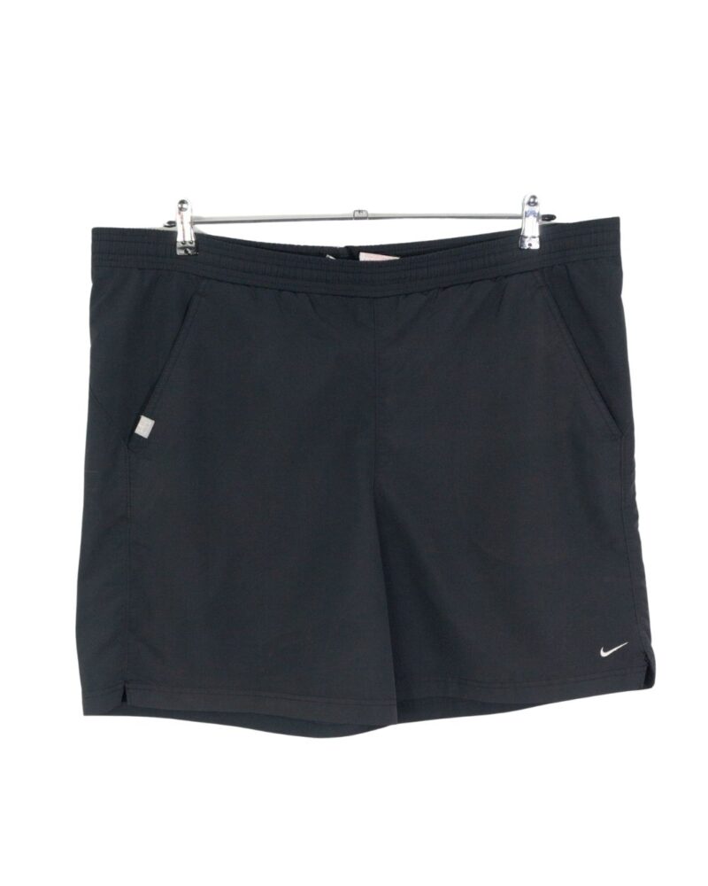 Nike vintage 00s black short