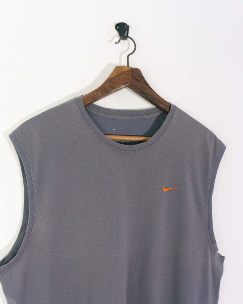 Nike grey sun fade tee XL - Imagen 3