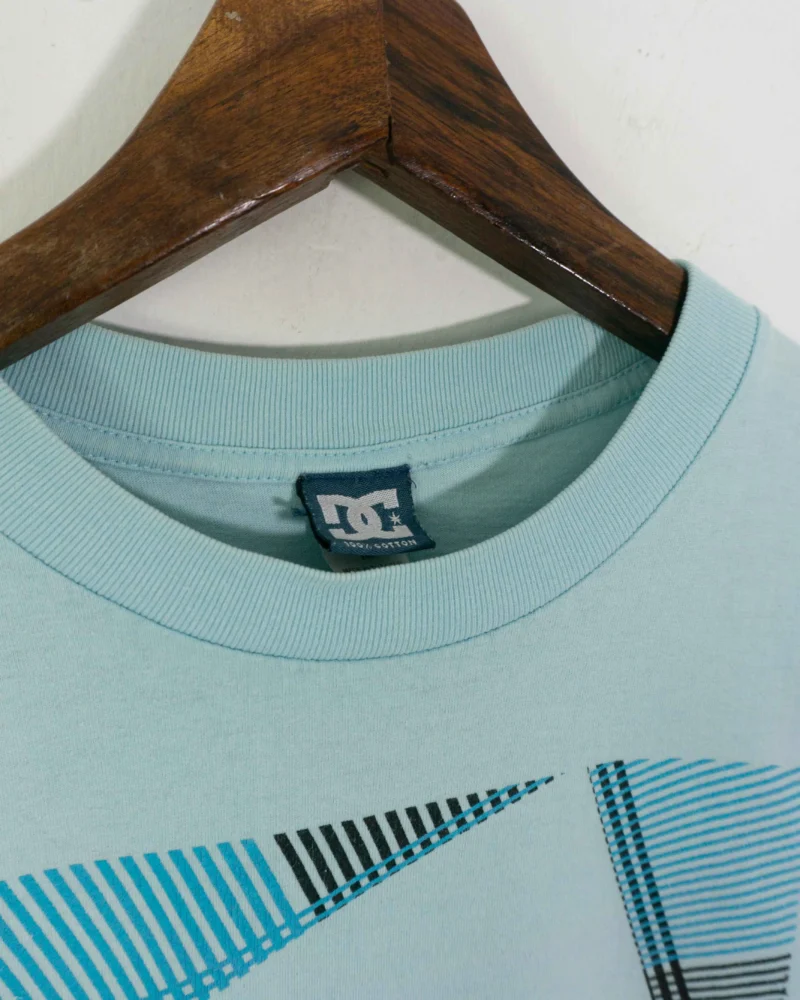 Dc skate blue Y2K t-shirt S - Imagen 4