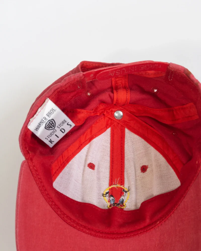 Gorra roja Disney Store piolín - Imagen 4