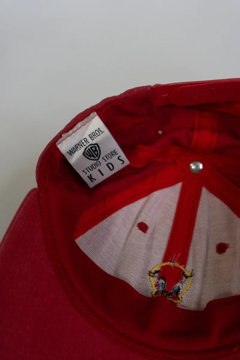 Gorra roja Disney Store piolín - Imagen 5