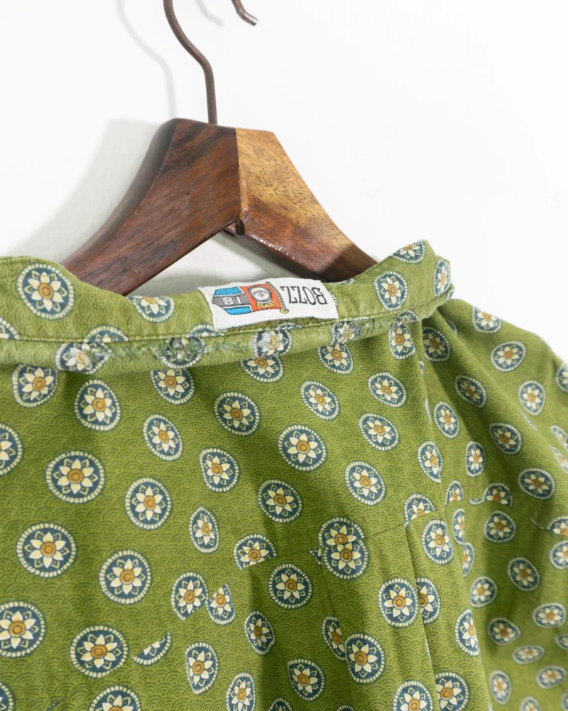 Camisa vintage 90s verde estampada M - Imagen 4