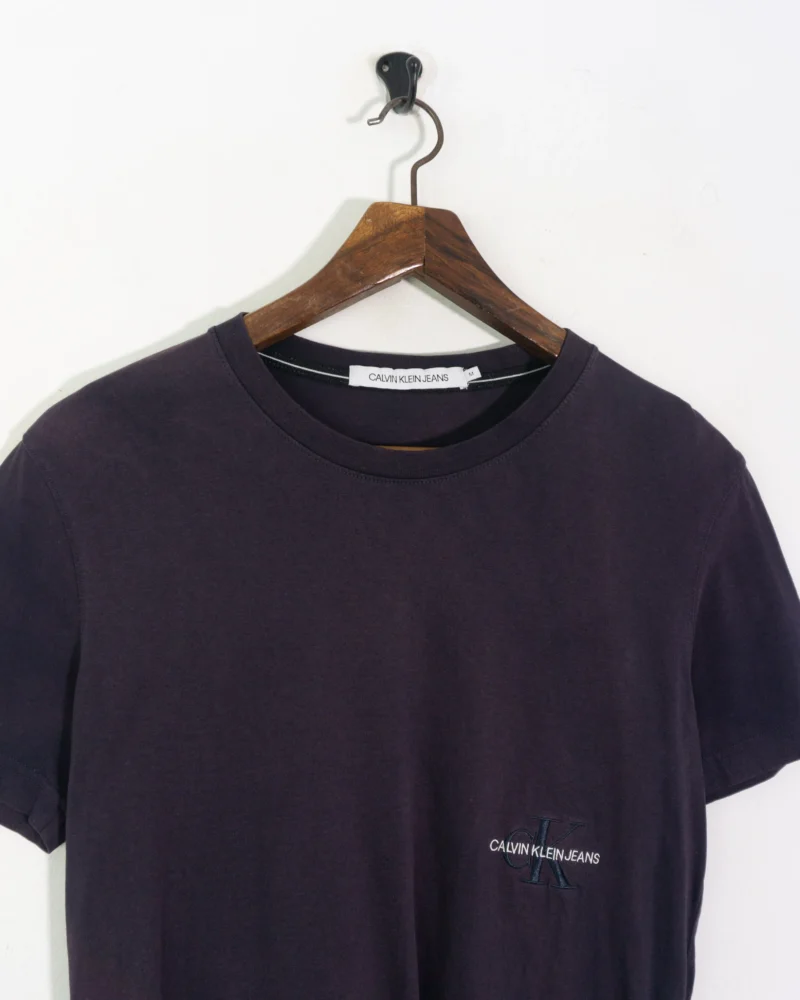 Camiseta bordado Calvin Klein azul marino M - Imagen 3
