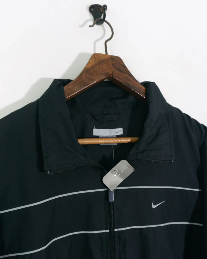 Chaqueta deportiva Nike vintage 00s deadstock negra L - Imagen 3