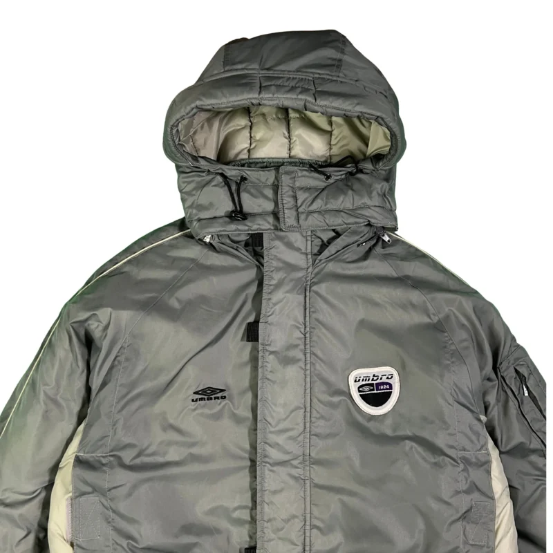 Abrigo Umbro vintage 90s marrón/beige M (oversize) - Imagen 2 - Lacaie Vintage