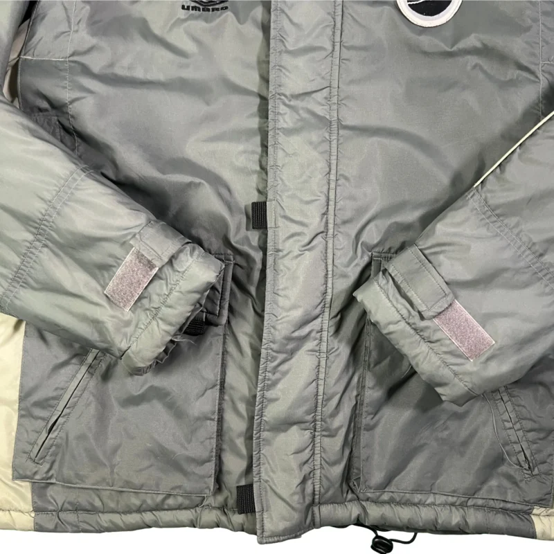 Abrigo Umbro vintage 90s marrón/beige M (oversize) - Imagen 3 - Lacaie Vintage