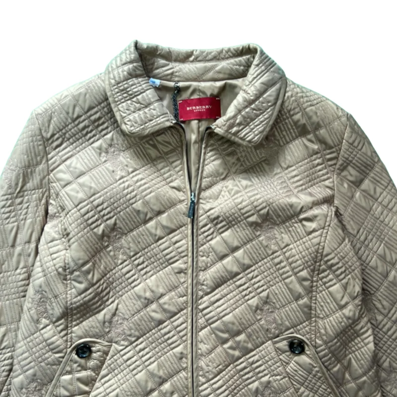 Chaqueta acolchada mujer Burberrys vintage 00s marrón 50 - Imagen 4 - Lacaie Vintage