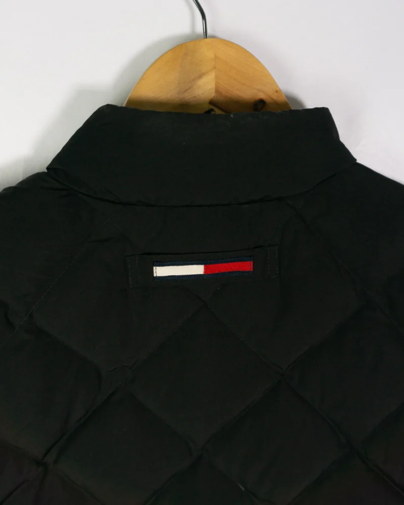 Chaleco acolchado Tommy Hilfiger negro XL - Imagen 4 - Lacaie Vintage