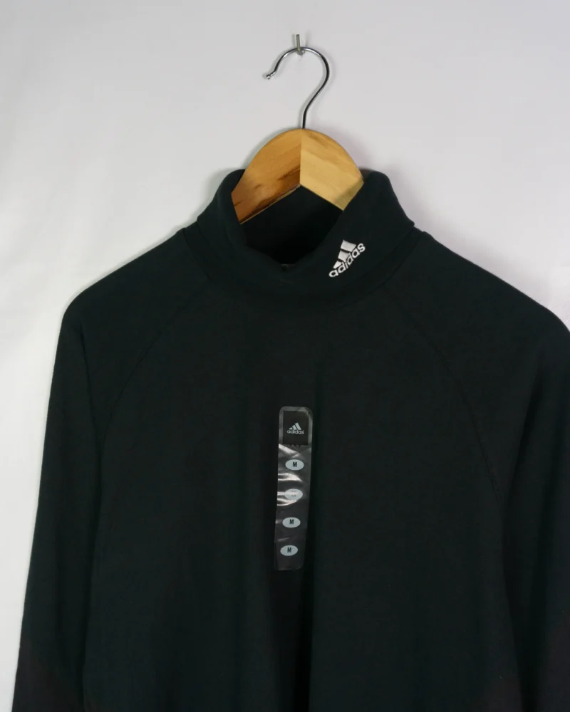 Camiseta cuello alto Adidas vintage 00s negra M - Imagen 2 - Lacaie Vintage