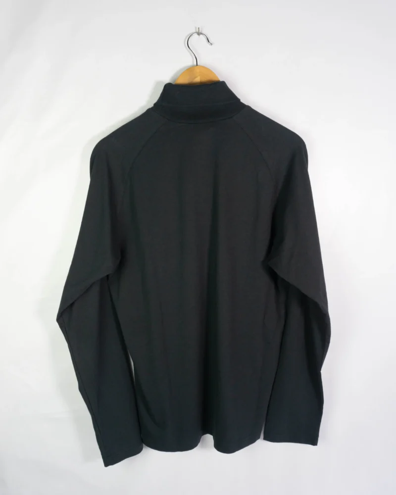 Camiseta cuello alto Adidas vintage 00s negra M - Imagen 3 - Lacaie Vintage