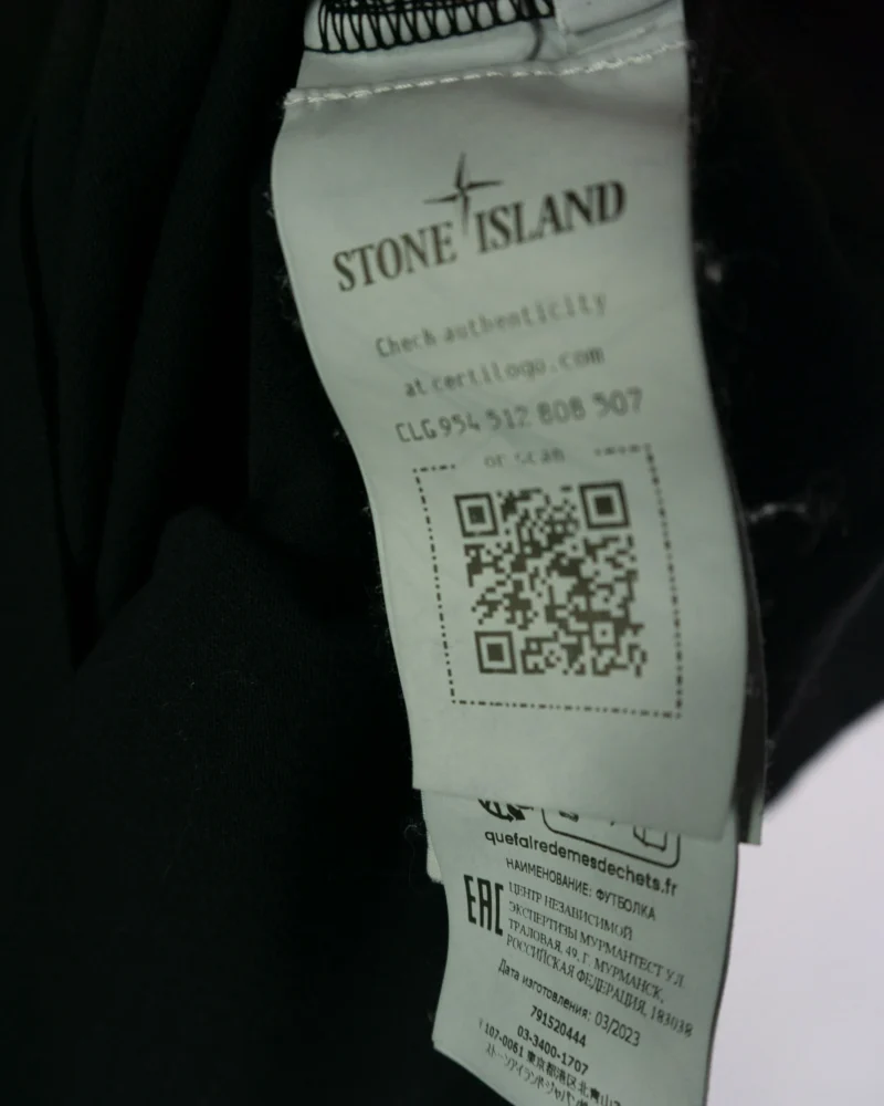 Camiseta Stone Island negra XL - Imagen 3 - Lacaie Vintage
