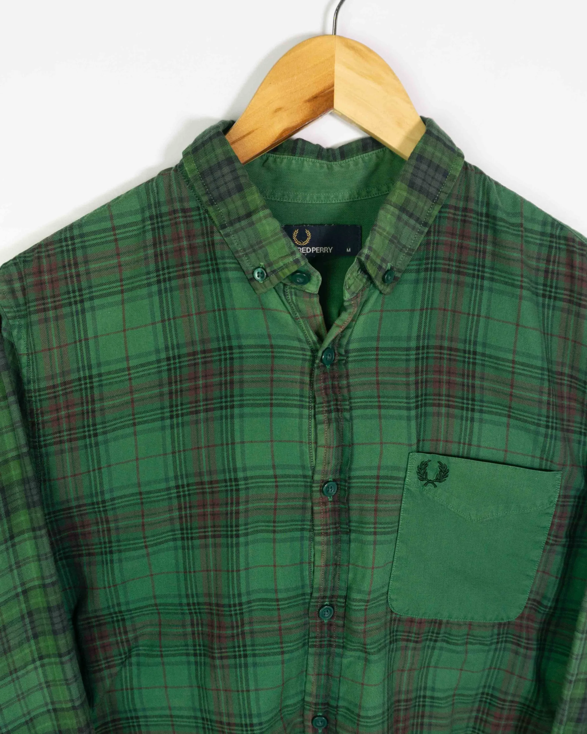 Camisa de cuadros Fred Perry verde M - Lacaie Vintage Camisa de cuadros Fred Perry verde M - Imagen 2 - Lacaie Vintage