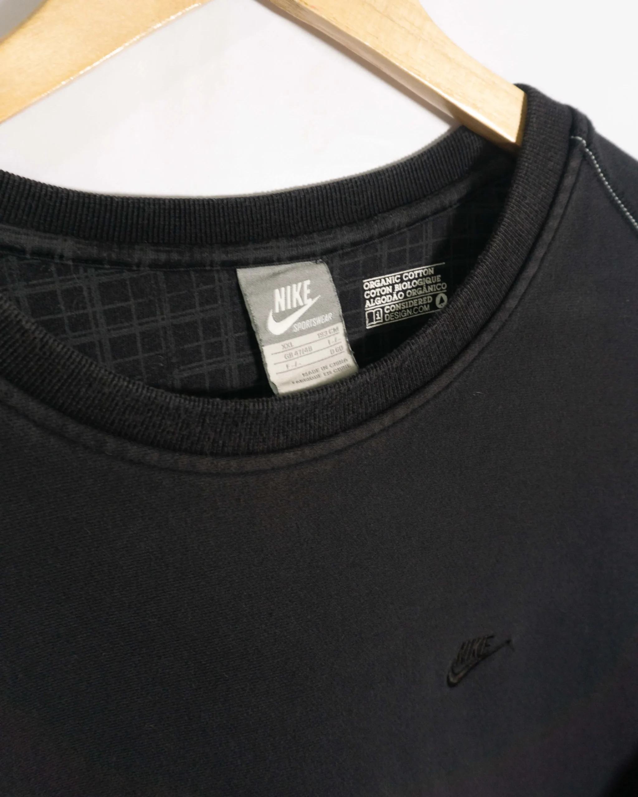 Sudadera Nike vintage 00s negra XXL - Lacaie Vintage Sudadera Nike vintage 00s negra XXL - Imagen 3