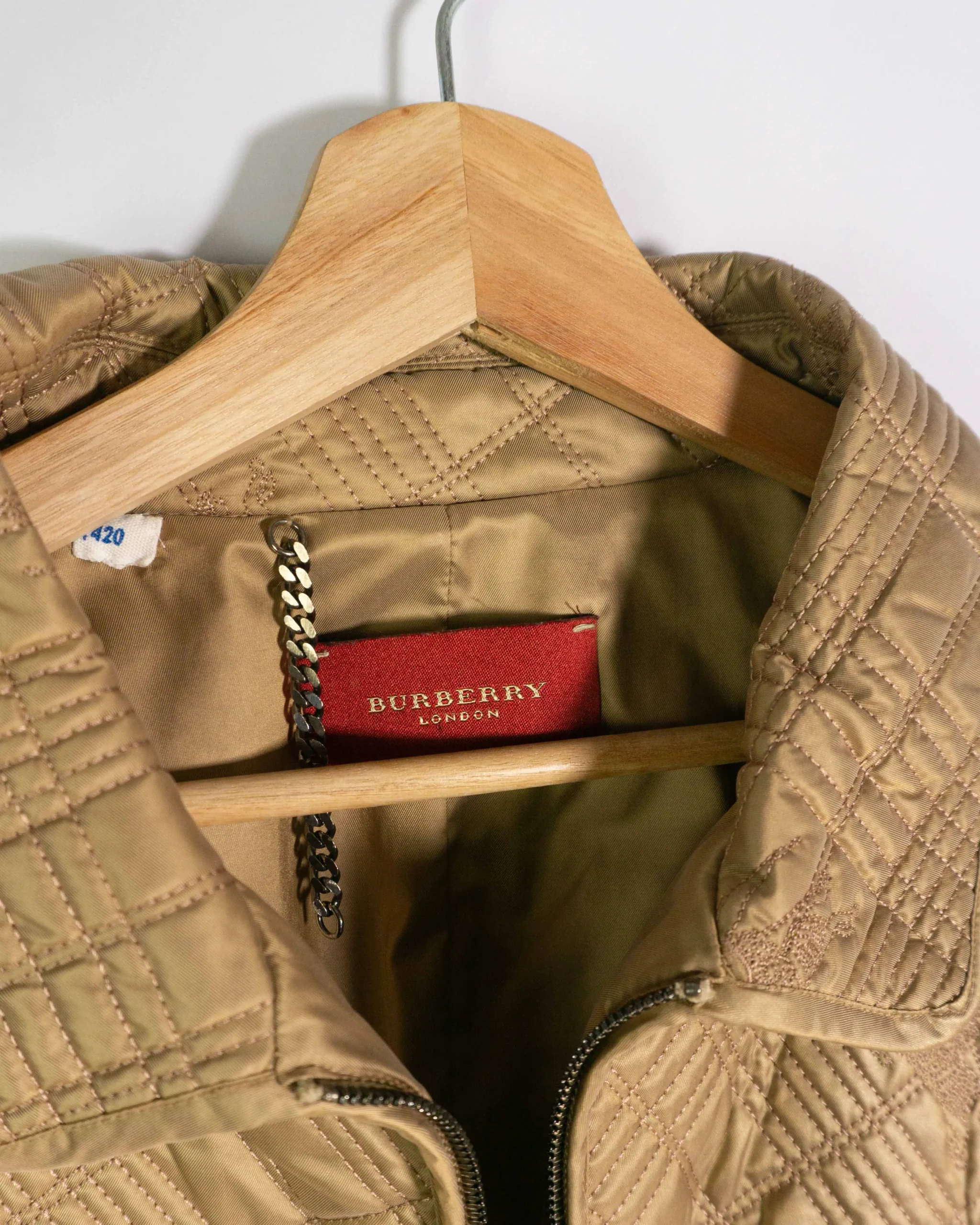 Chaqueta acolchada mujer Burberrys vintage 00s marrón 50 - Lacaie Vintage Chaqueta acolchada mujer Burberrys vintage 00s marrón 50 - Imagen 3 - Lacaie Vintage