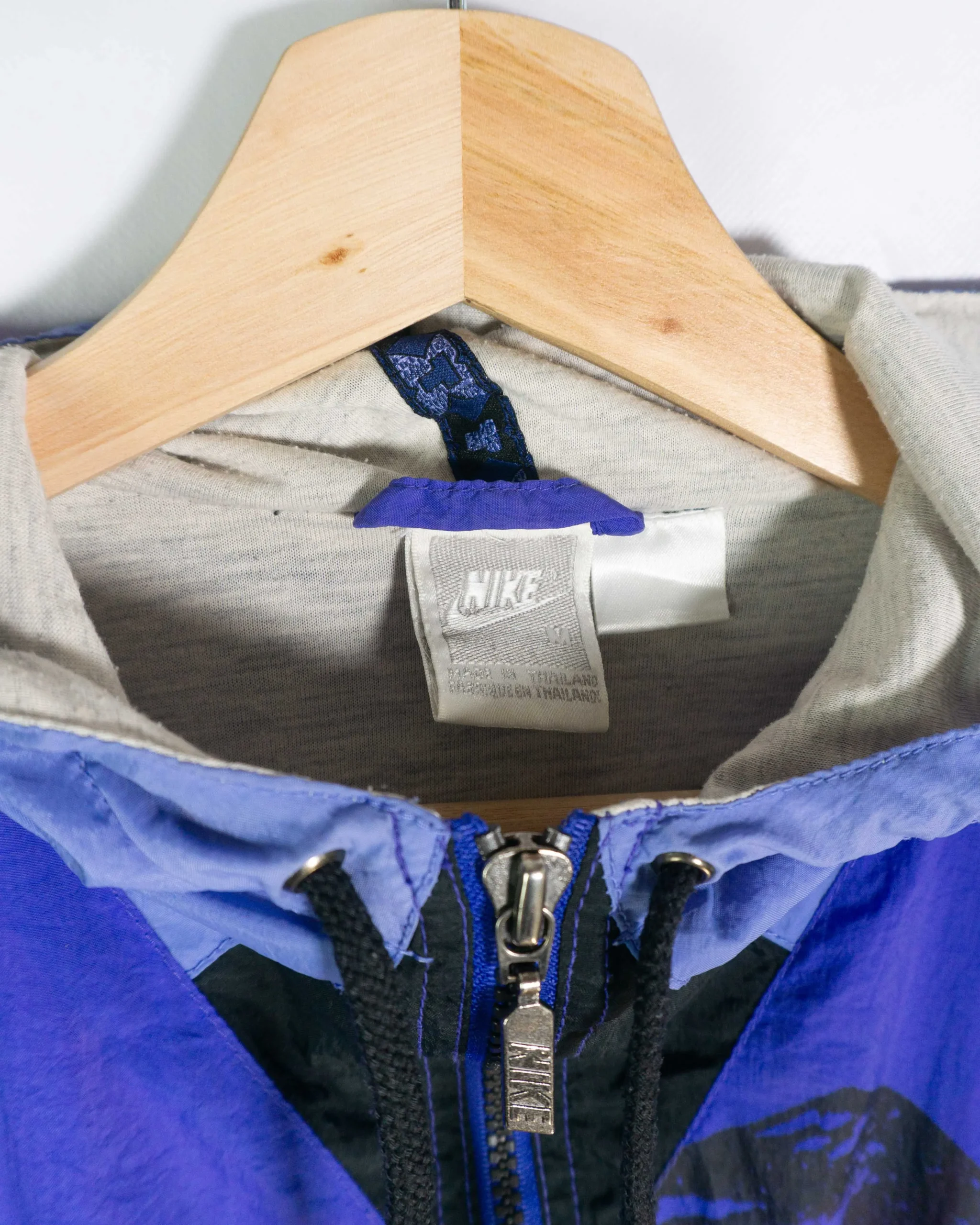 Chaqueta deportiva Nike vintage 90s azul/negro M - Lacaie Vintage Chaqueta deportiva Nike vintage 90s azul/negro M - Imagen 3