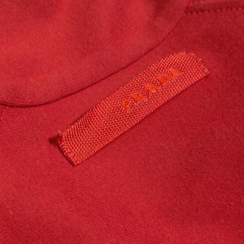 Chaqueta deportiva Prada Sport 2008 roja L - Imagen 4 - Lacaie Vintage