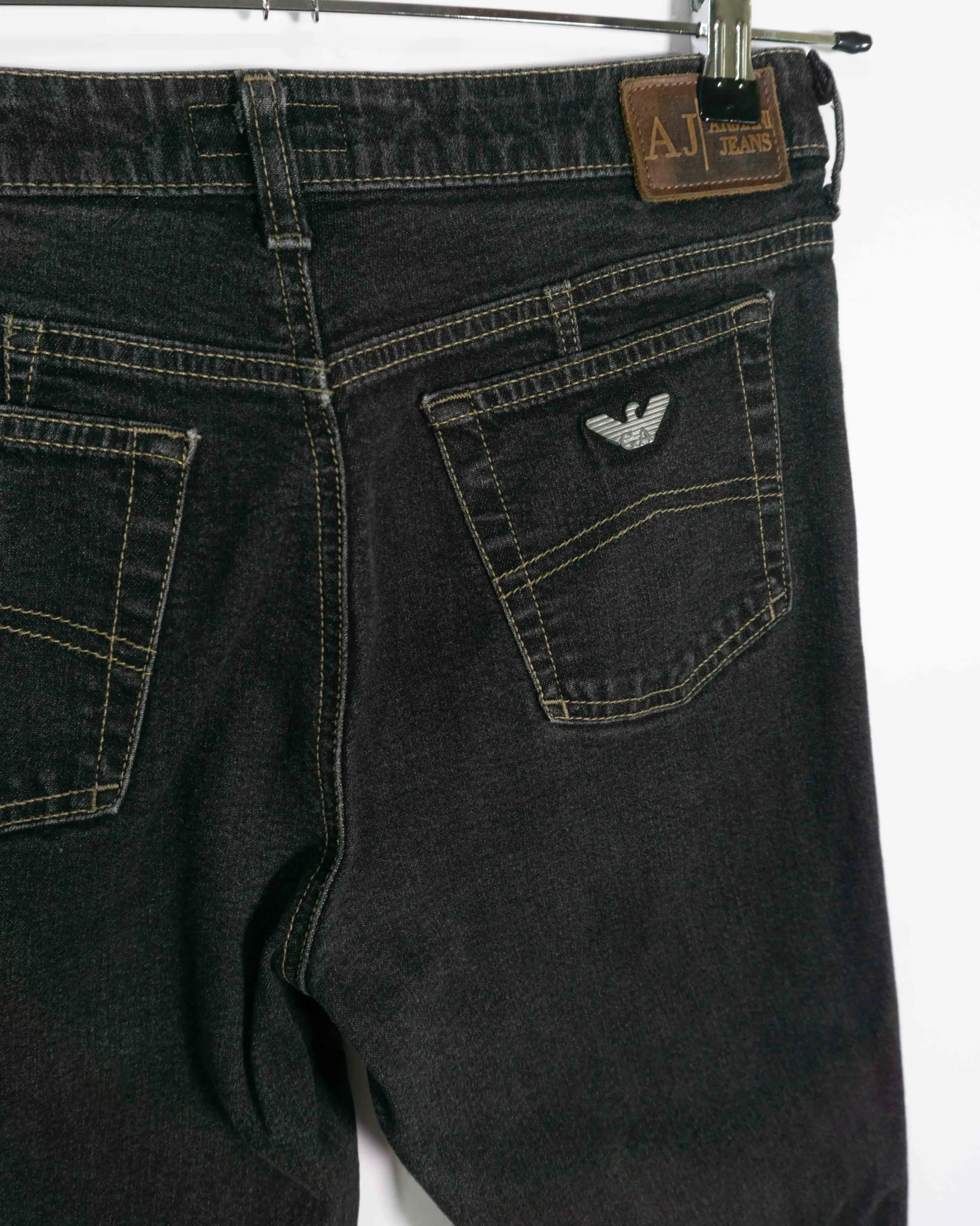 Pantalón vaquero Armani Y2K S - Lacaie Vintage Pantalón vaquero Armani Y2K S - Imagen 4