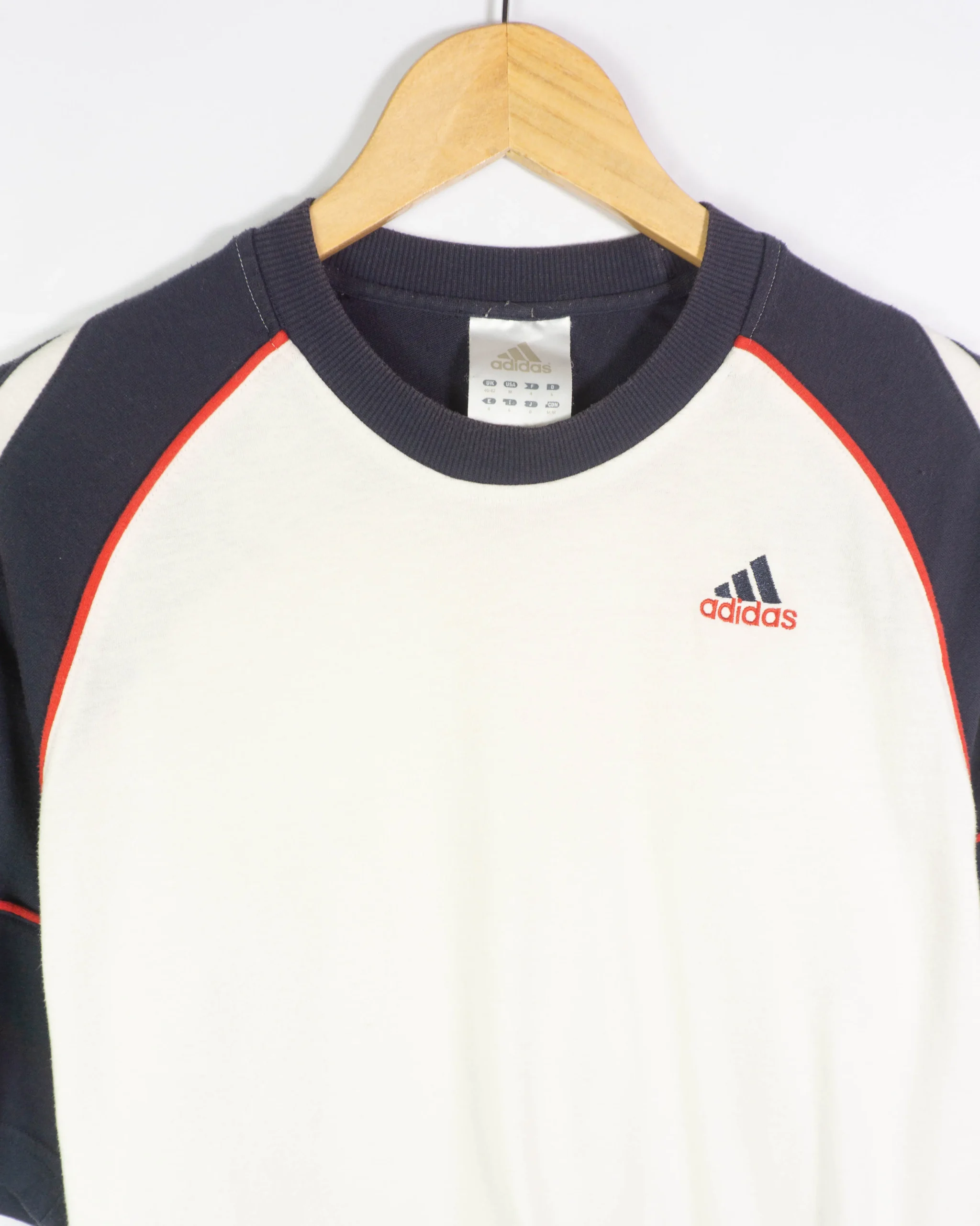 Camiseta Adidas vintage 00s blanco/azul marino M - Lacaie Vintage Camiseta Adidas vintage 00s blanco/azul marino M - Imagen 2