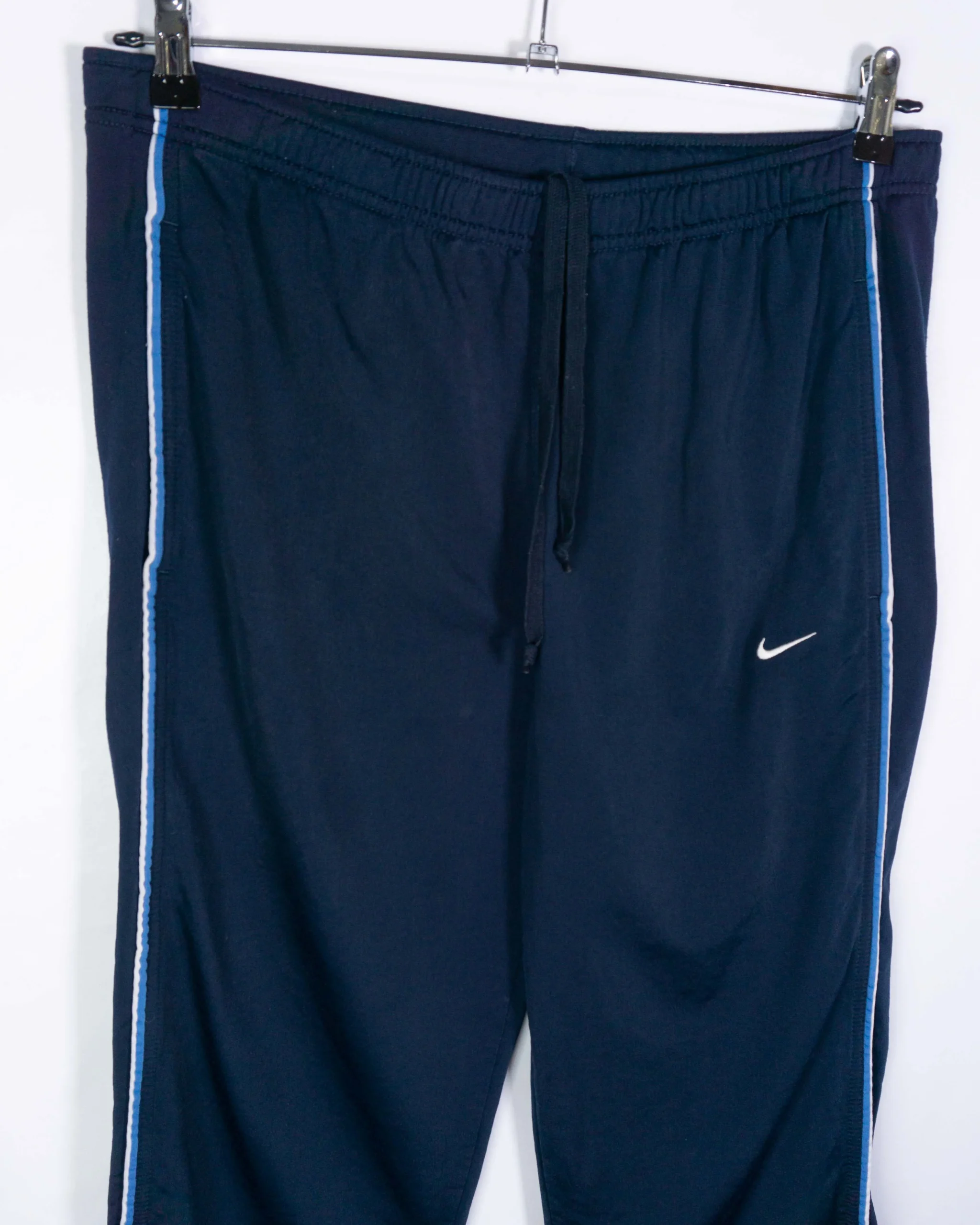 Pantalón deportivo Nike vintage 00s azul marino L - Lacaie Vintage Pantalón deportivo Nike vintage 00s azul marino L - Imagen 2