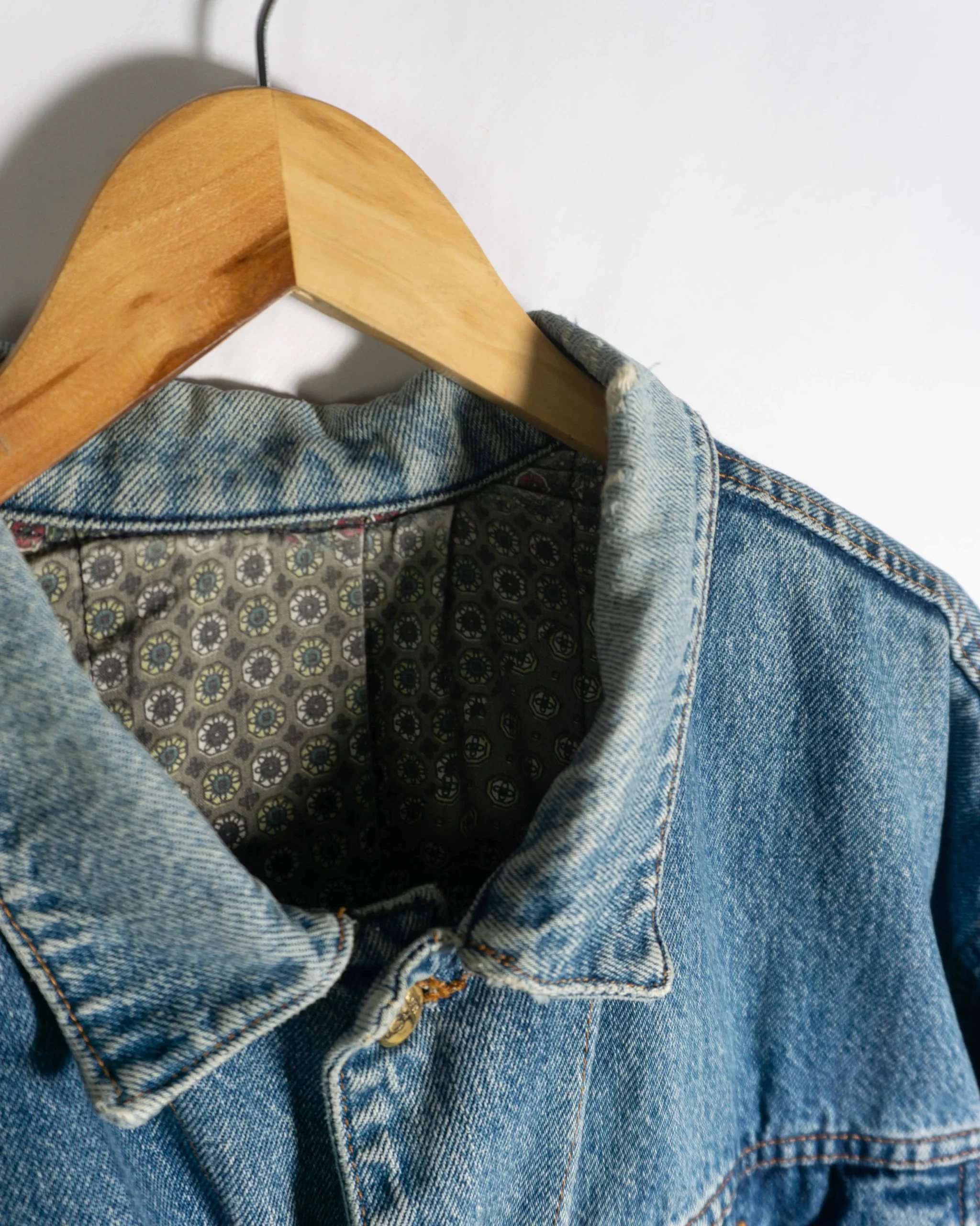 Chaqueta vaquera vintage 90s L - Lacaie Vintage Chaqueta vaquera vintage 90s L - Imagen 2