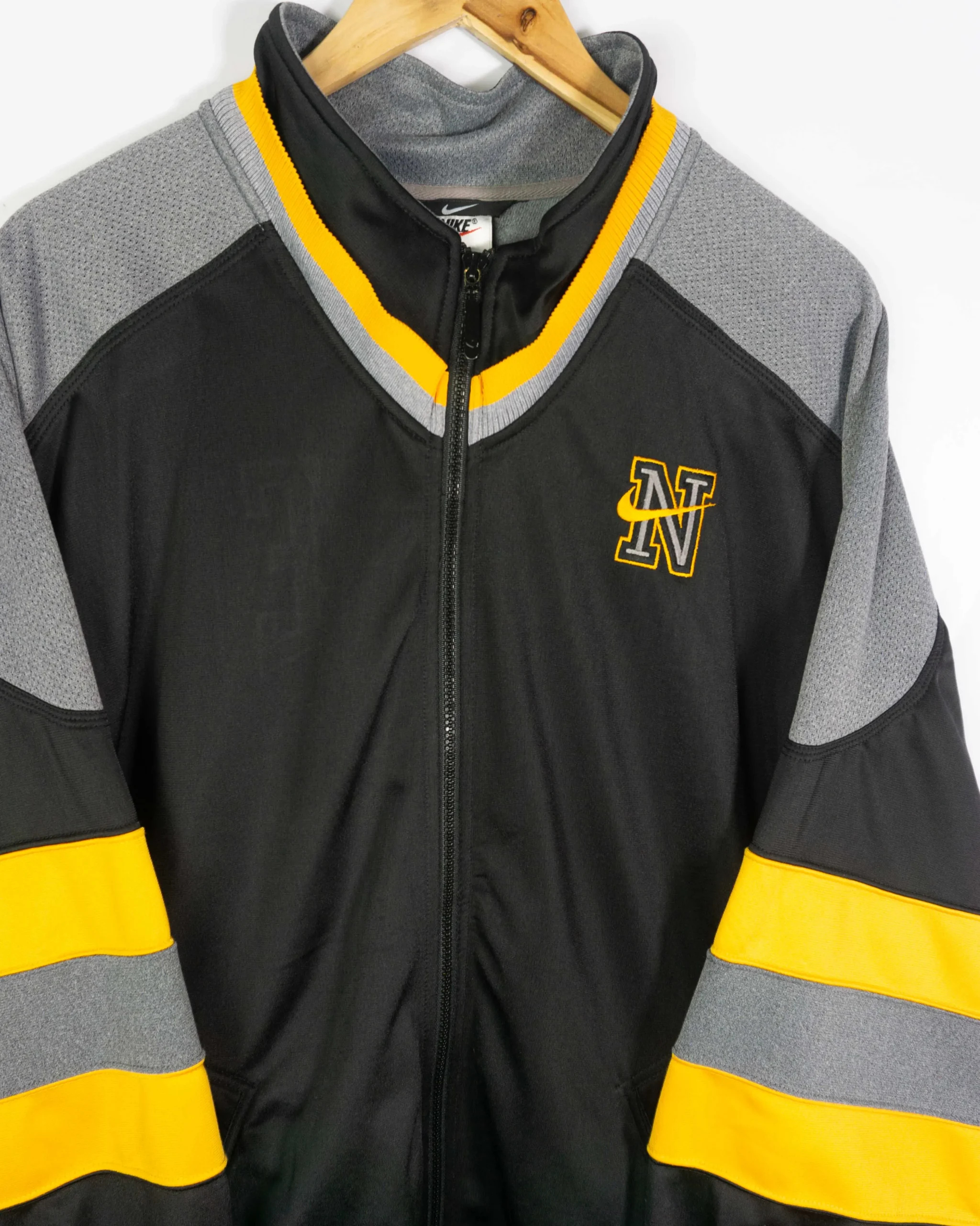 Chaqueta deportiva Nike vintage 90s negro/gris/amarillo XXL - Lacaie Vintage Chaqueta deportiva Nike vintage 90s negro/gris/amarillo XXL - Imagen 2