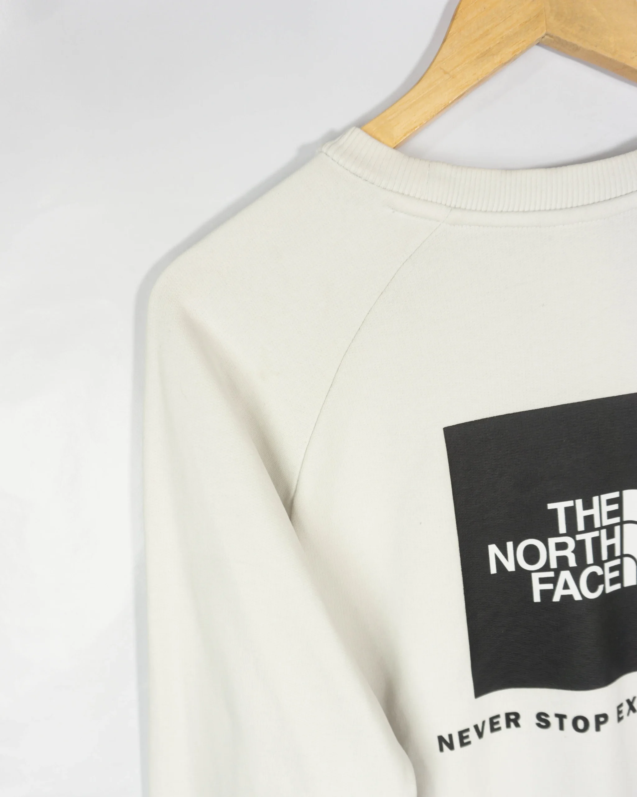 Sudadera The North Face blanca M - Lacaie Vintage Sudadera The North Face blanca M - Imagen 4