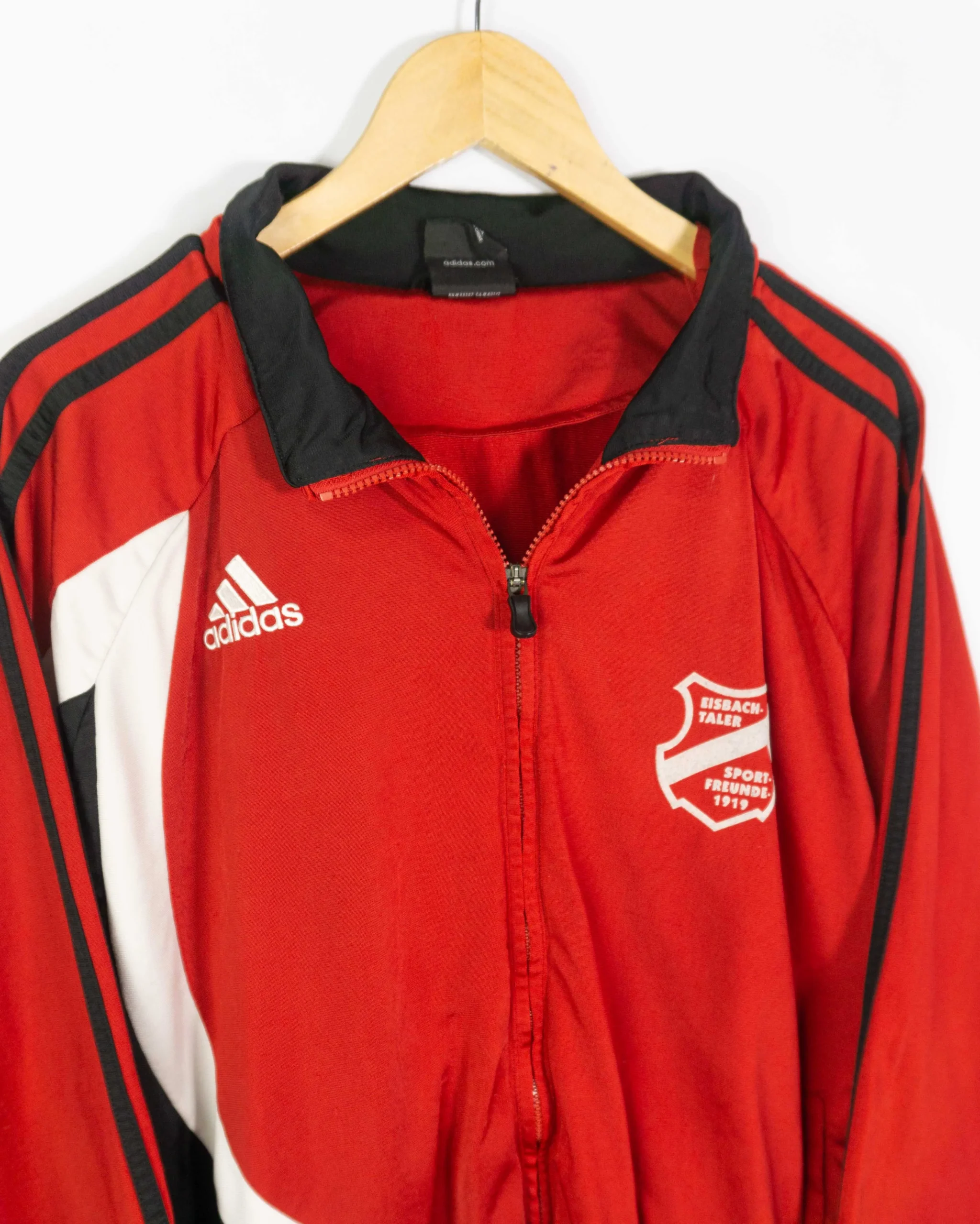 Chaqueta deportiva Adidas vintage rojo/negro L - Lacaie Vintage Chaqueta deportiva Adidas vintage rojo/negro L - Imagen 2